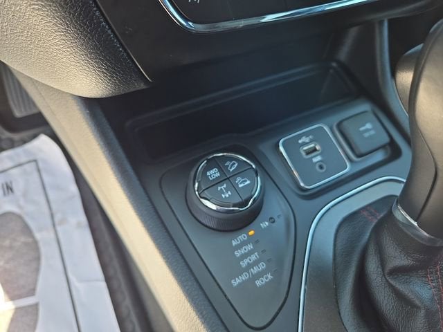 2020 Jeep Cherokee Trailhawk