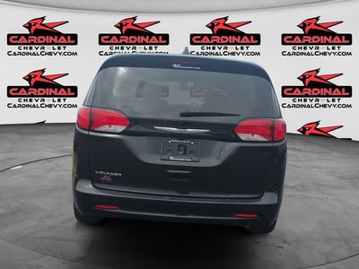 2022 Chrysler Voyager LX