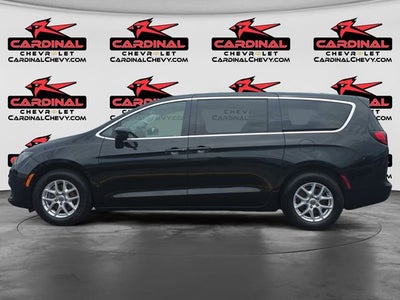 2022 Chrysler Voyager LX