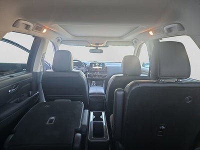 2022 Nissan Pathfinder SL