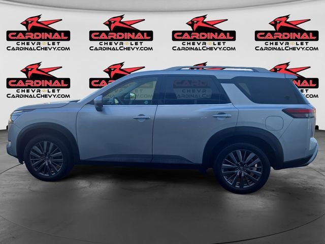 2022 Nissan Pathfinder SL