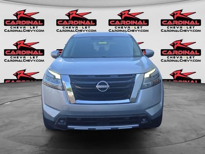 2022 Nissan Pathfinder SL
