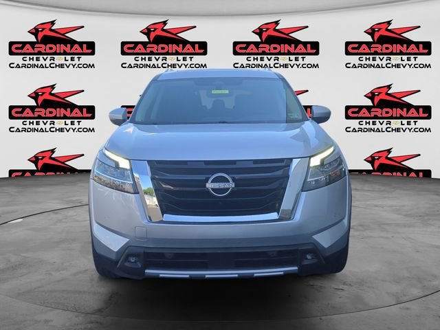 2022 Nissan Pathfinder SL