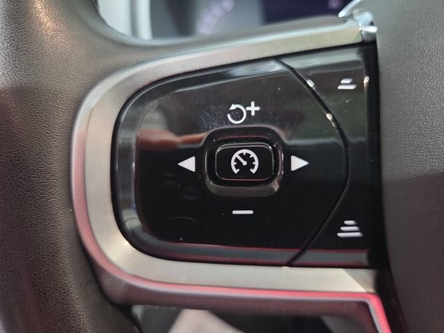 2024 Volvo XC90 Plus Bright Theme