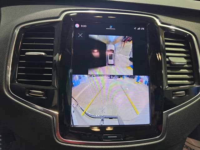 2024 Volvo XC90 Plus Bright Theme
