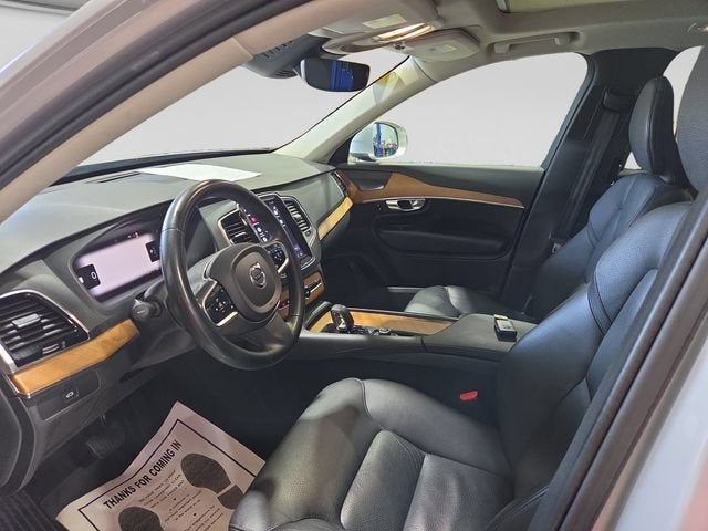 2024 Volvo XC90 Plus Bright Theme