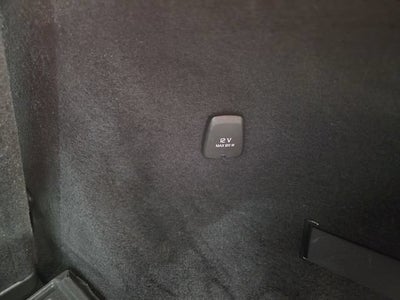 2024 Volvo XC90 Plus Bright Theme