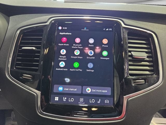 2024 Volvo XC90 Plus Bright Theme