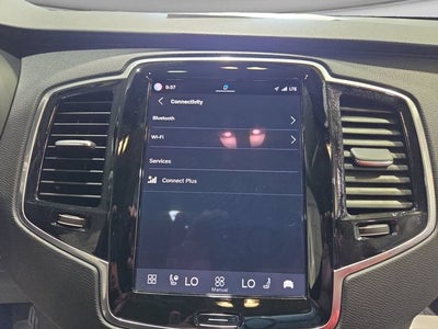 2024 Volvo XC90 Plus Bright Theme