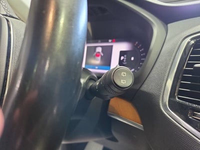 2024 Volvo XC90 Plus Bright Theme