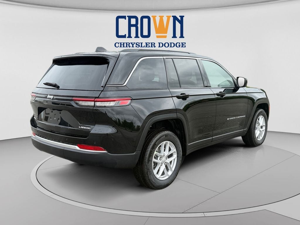 2026 Jeep Grand Cherokee Laredo