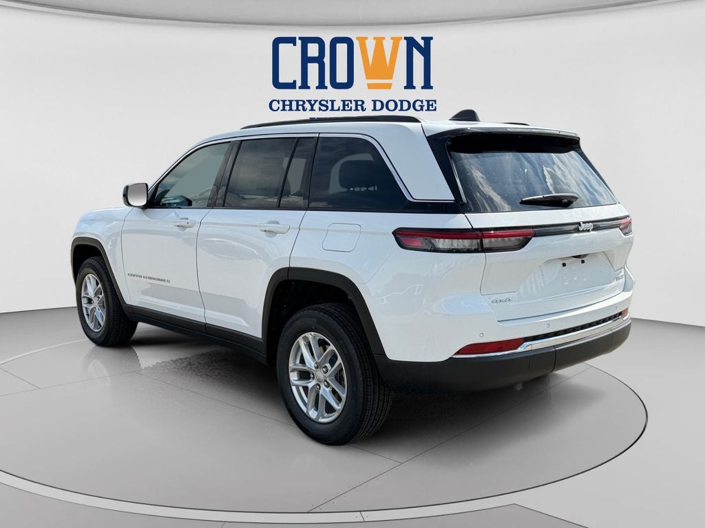 2026 Jeep Grand Cherokee Laredo