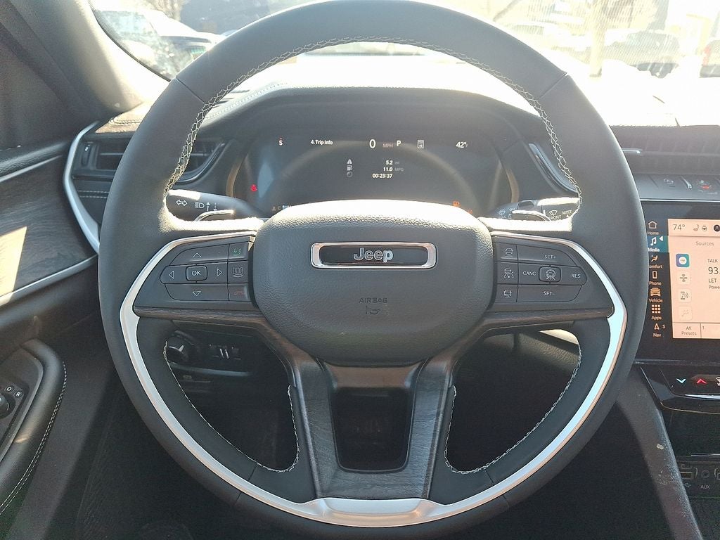 2026 Jeep Grand Cherokee Altitude