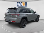 2027 Jeep Grand Cherokee Laredo Altitude