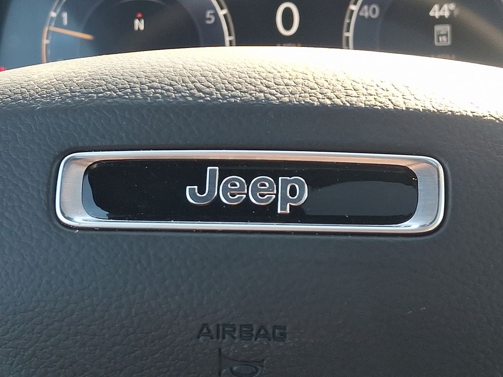 2026 Jeep Grand Cherokee Altitude