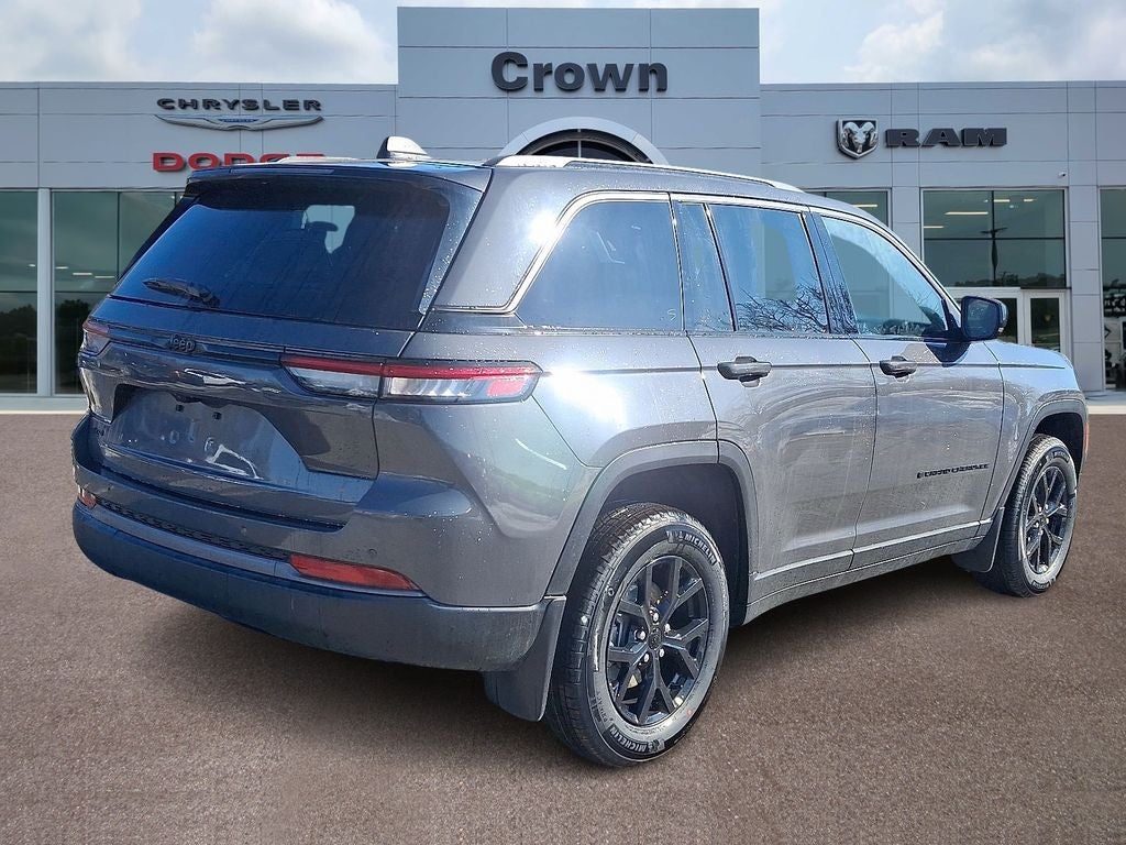 2026 Jeep Grand Cherokee Altitude