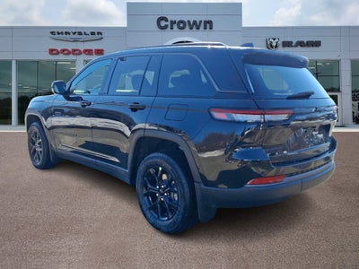 2026 Jeep Grand Cherokee Altitude