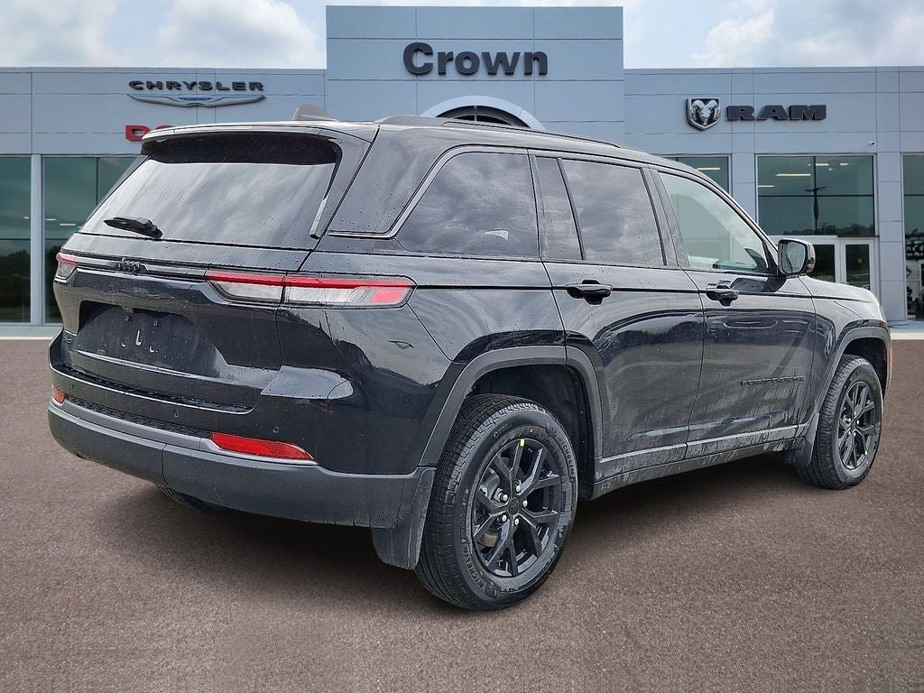 2026 Jeep Grand Cherokee Altitude