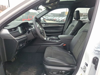 2026 Jeep Grand Cherokee Altitude