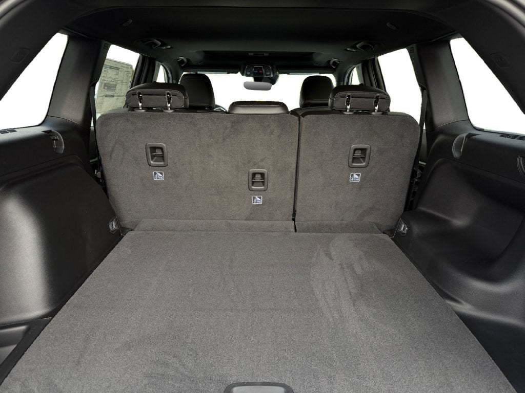 2027 Jeep Grand Cherokee Altitude