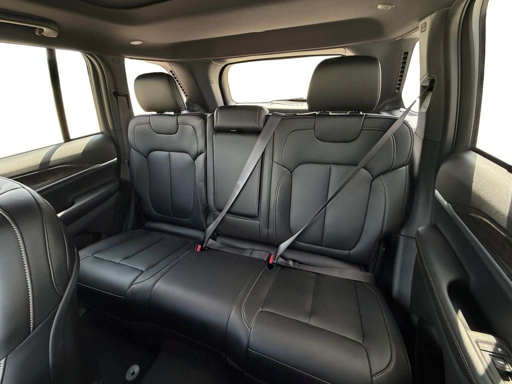 2026 Jeep Grand Cherokee 85th Anniversary Edition