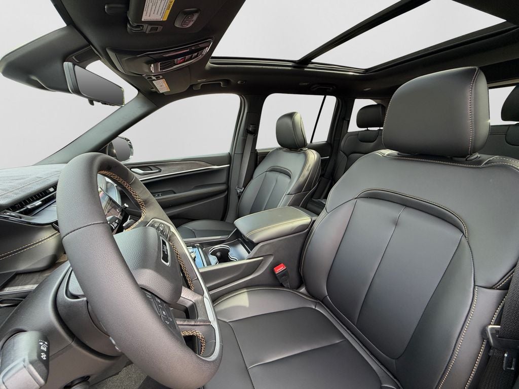 2026 Jeep Grand Cherokee 85th Anniversary Edition