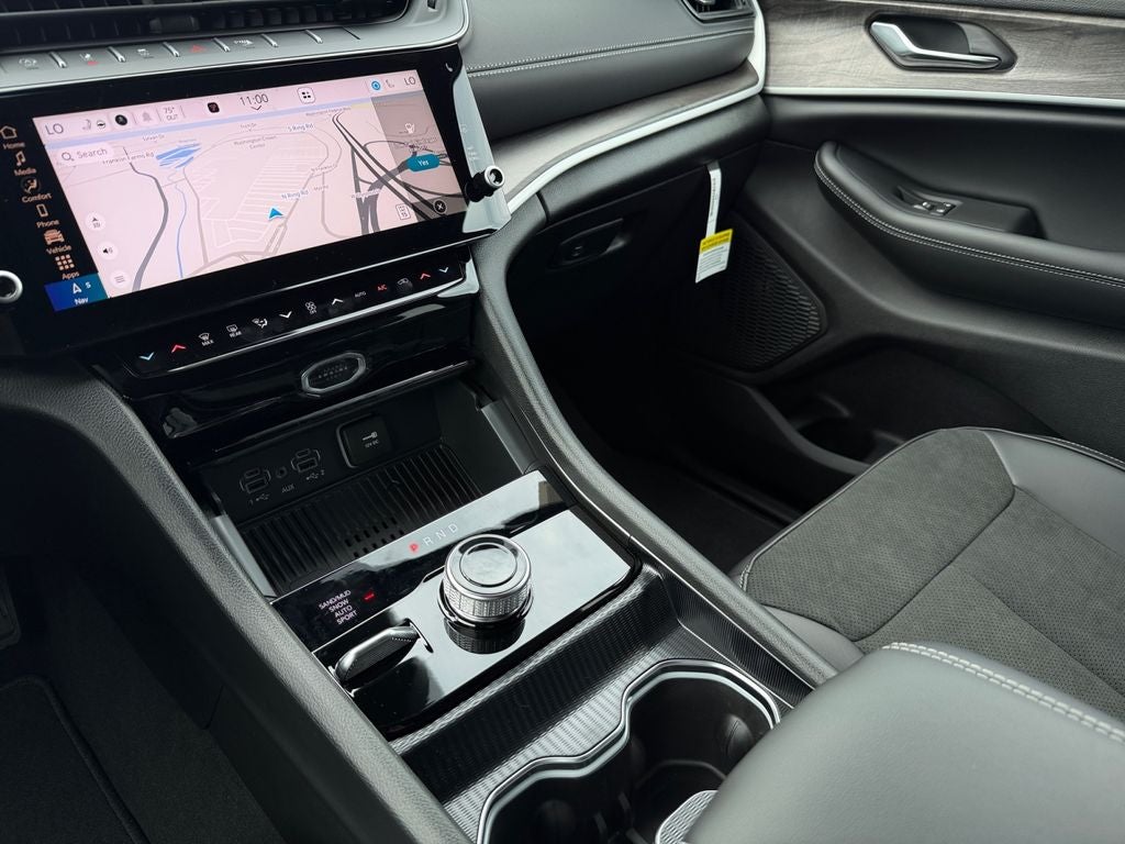 2027 Jeep Grand Cherokee L Laredo Altitude