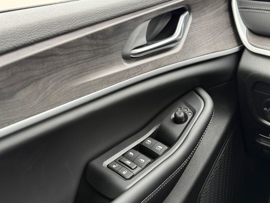 2026 Jeep Grand Cherokee L Altitude