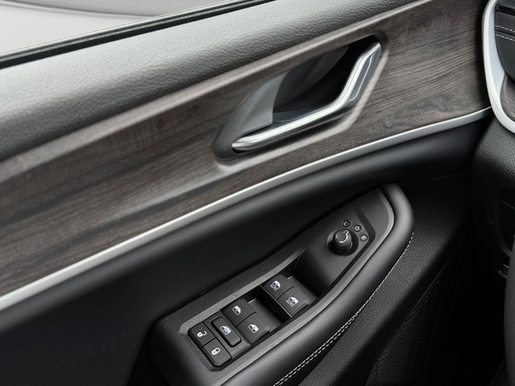 2026 Jeep Grand Cherokee L Altitude