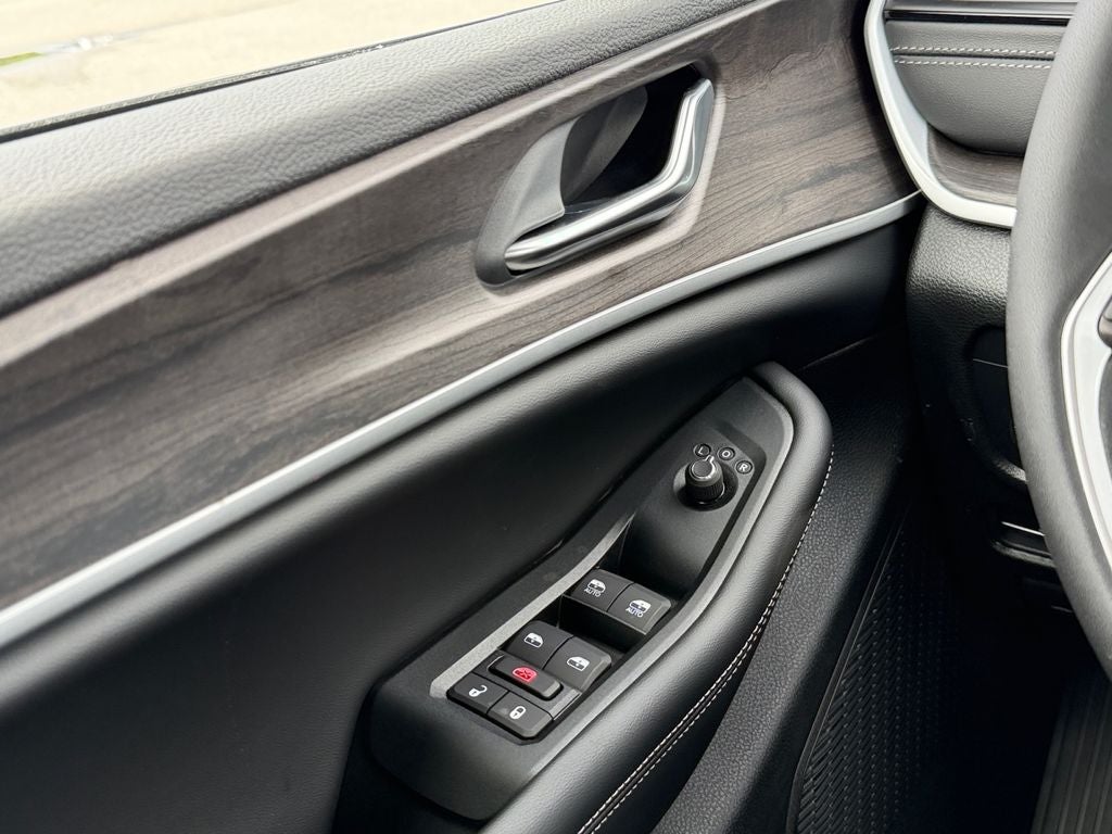 2026 Jeep Grand Cherokee L Altitude