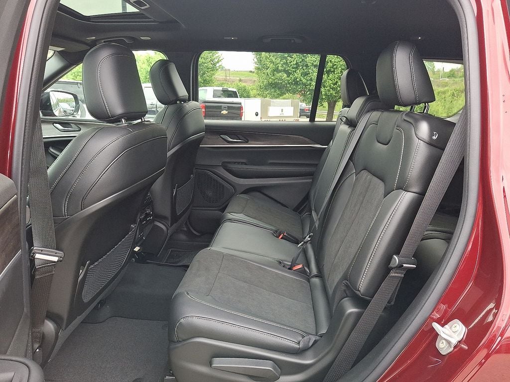 2026 Jeep Grand Cherokee L Altitude