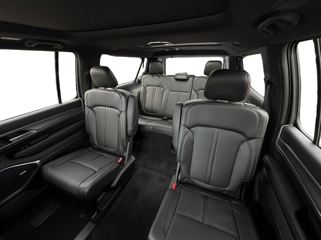 2026 Jeep Grand Wagoneer L 4x4