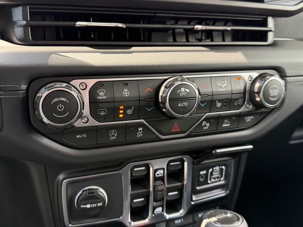 2026 Jeep Gladiator Shadow Ops