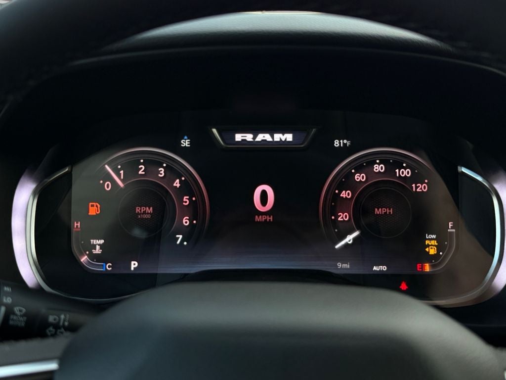 2027 RAM 1500 Big Horn/Lone Star