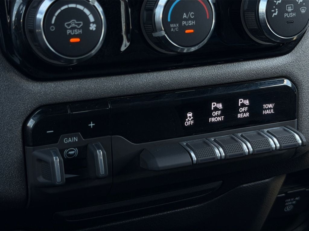 2025 RAM 1500 Warlock