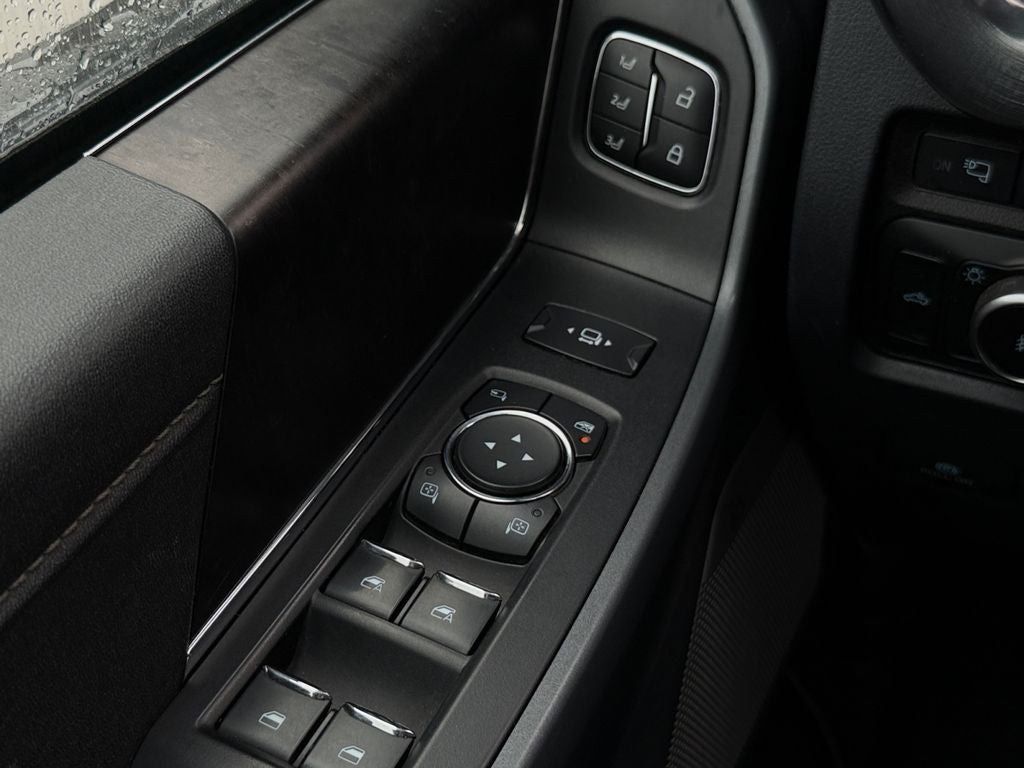 2023 Ford F-350SD Lariat DRW