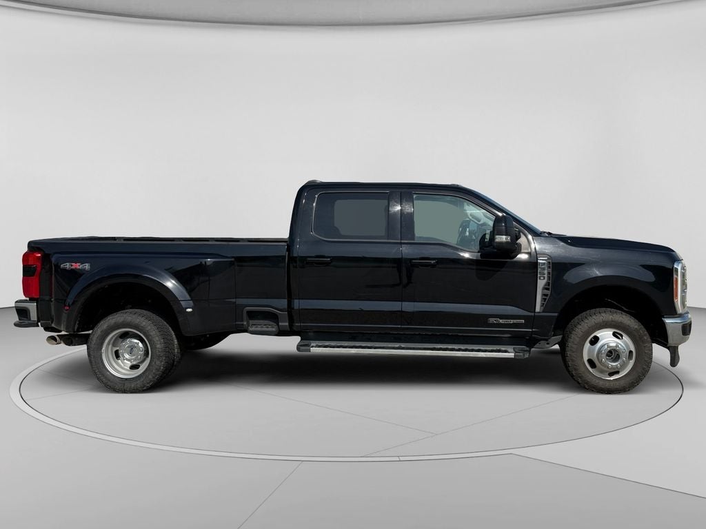 2023 Ford F-350SD Lariat DRW