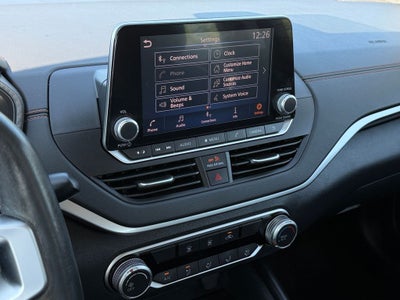 2022 Nissan Altima 2.5 SR