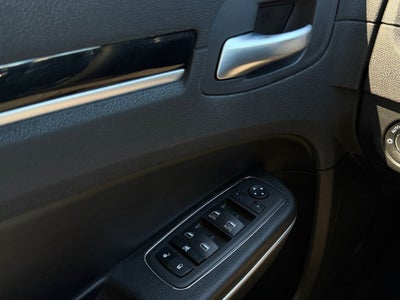 2023 Chrysler 300 Touring