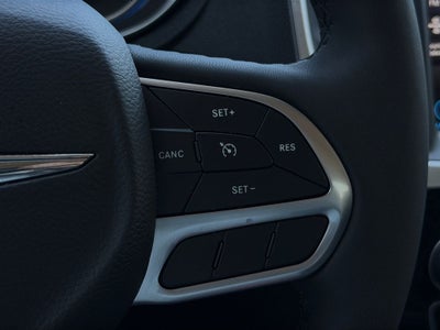 2023 Chrysler 300 Touring