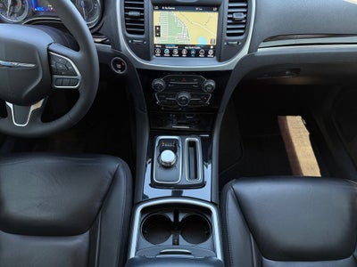 2023 Chrysler 300 Touring
