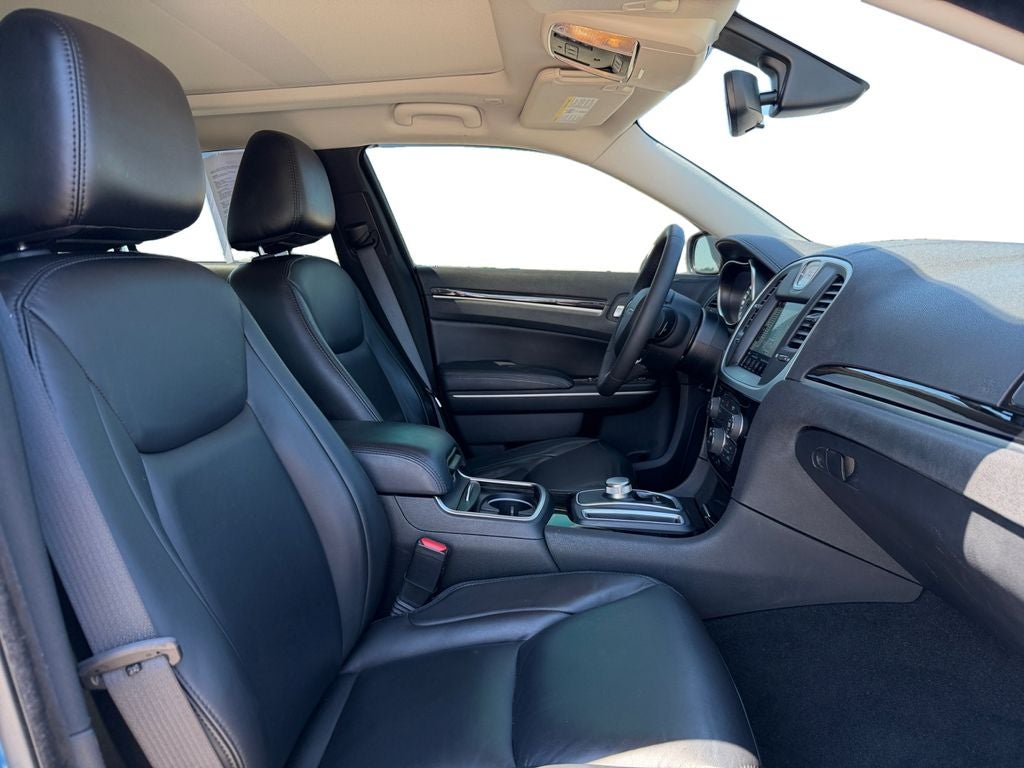 2023 Chrysler 300 Touring