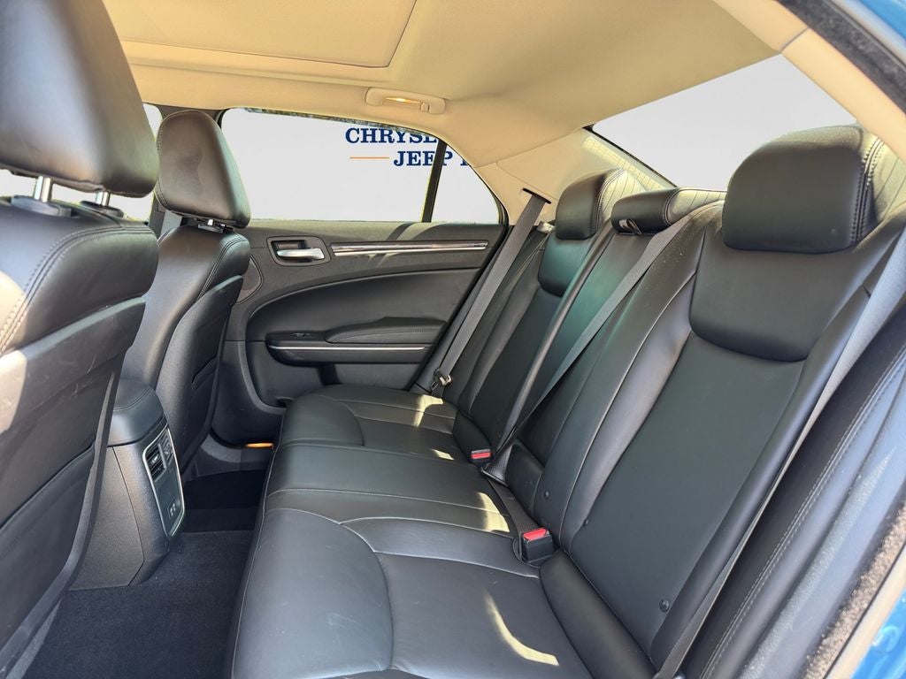 2023 Chrysler 300 Touring