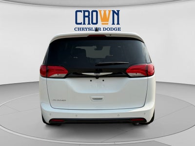 2026 Chrysler Voyager LX