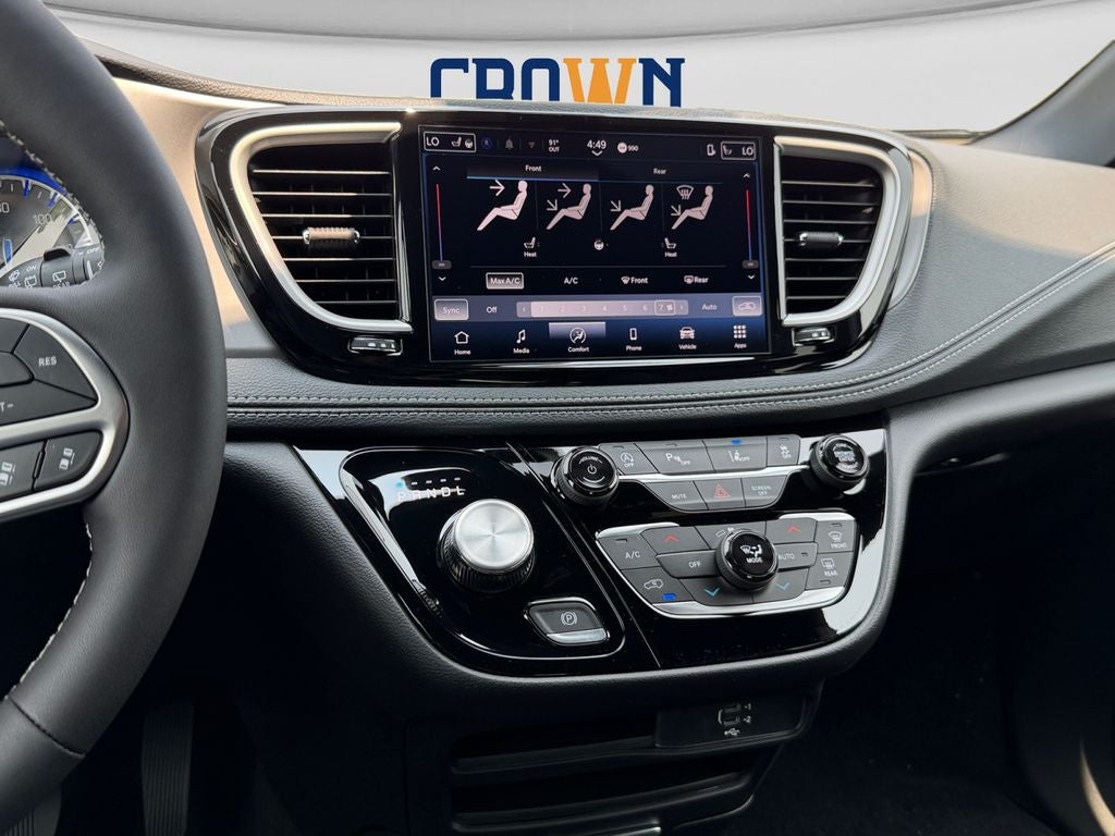 2027 Chrysler Pacifica Select