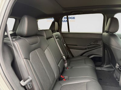 2026 Jeep Cherokee Overland