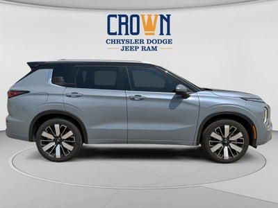 2026 Mitsubishi Outlander Base