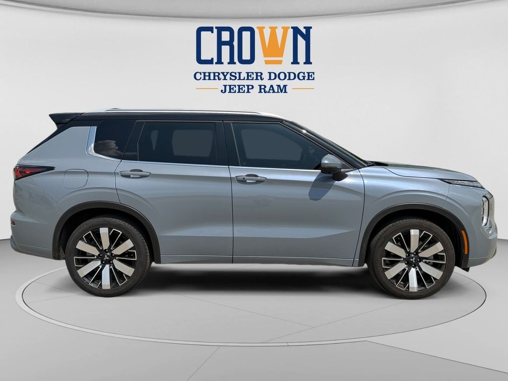 2026 Mitsubishi Outlander Base