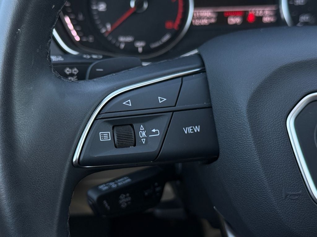 2023 Audi Q5 45 S line Premium quattro