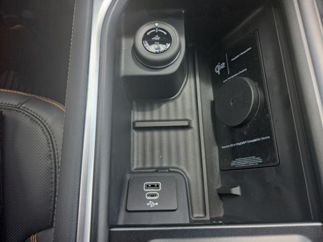 2027 Ford Expedition Tremor TRAILHEAD HIGH HAT PACKAGE